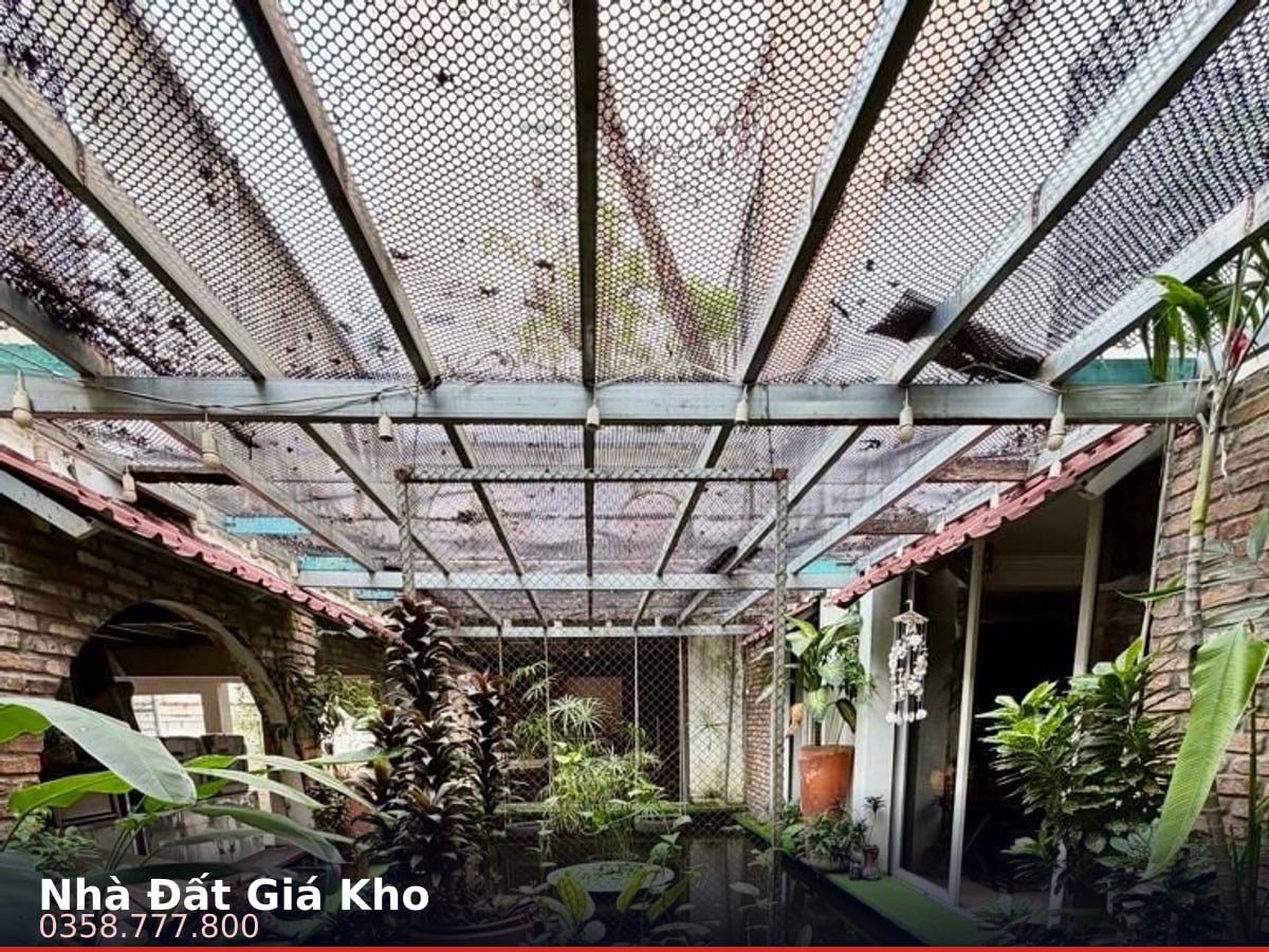 Nhà hẻm — Hoàng Hoa Thám, Đức Nhuận, Phú Nhuận — 407m² · ngang 10m · 3 tầng — 52,1 tỷ