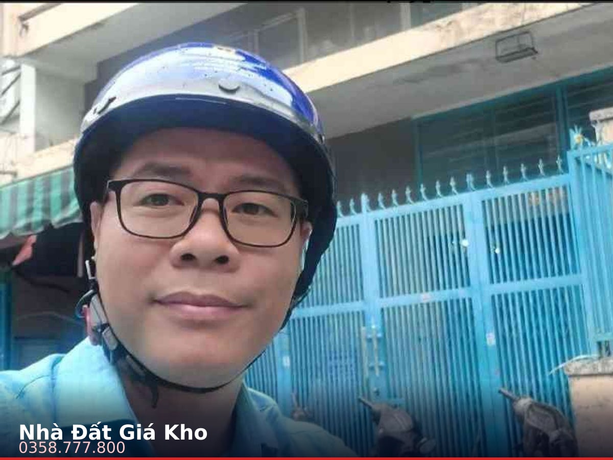 Nhà hẻm — Phan Xích Long, Minh Phụng, Quận 11 — 331m² · ngang 8m · 3 tầng — 32 tỷ