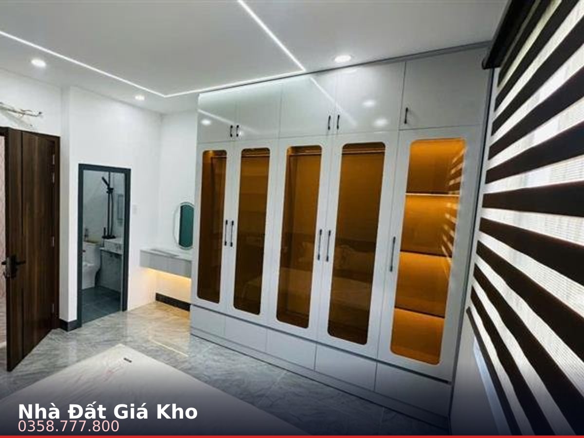 Nhà hẻm — TX25, Thới An, Quận 12 — 52.6m² · ngang 4m · 6 tầng — 6,1 tỷ