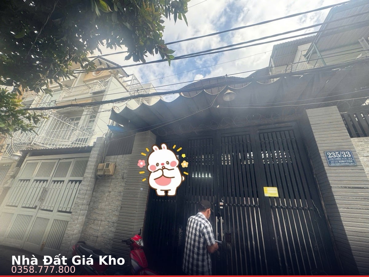 Nhà hẻm — Xóm Chiếu, Xóm Chiếu, Quận 4 — 130m² · ngang 6.3m · 2 tầng — 25 tỷ