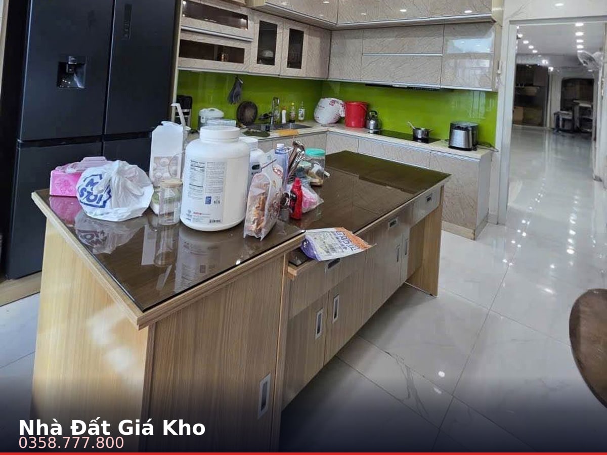 Nhà mặt tiền — Điện Biên Phủ, Vườn Lài, Quận 10 — 74m² · ngang 3.9m · 4 tầng — 26,5 tỷ