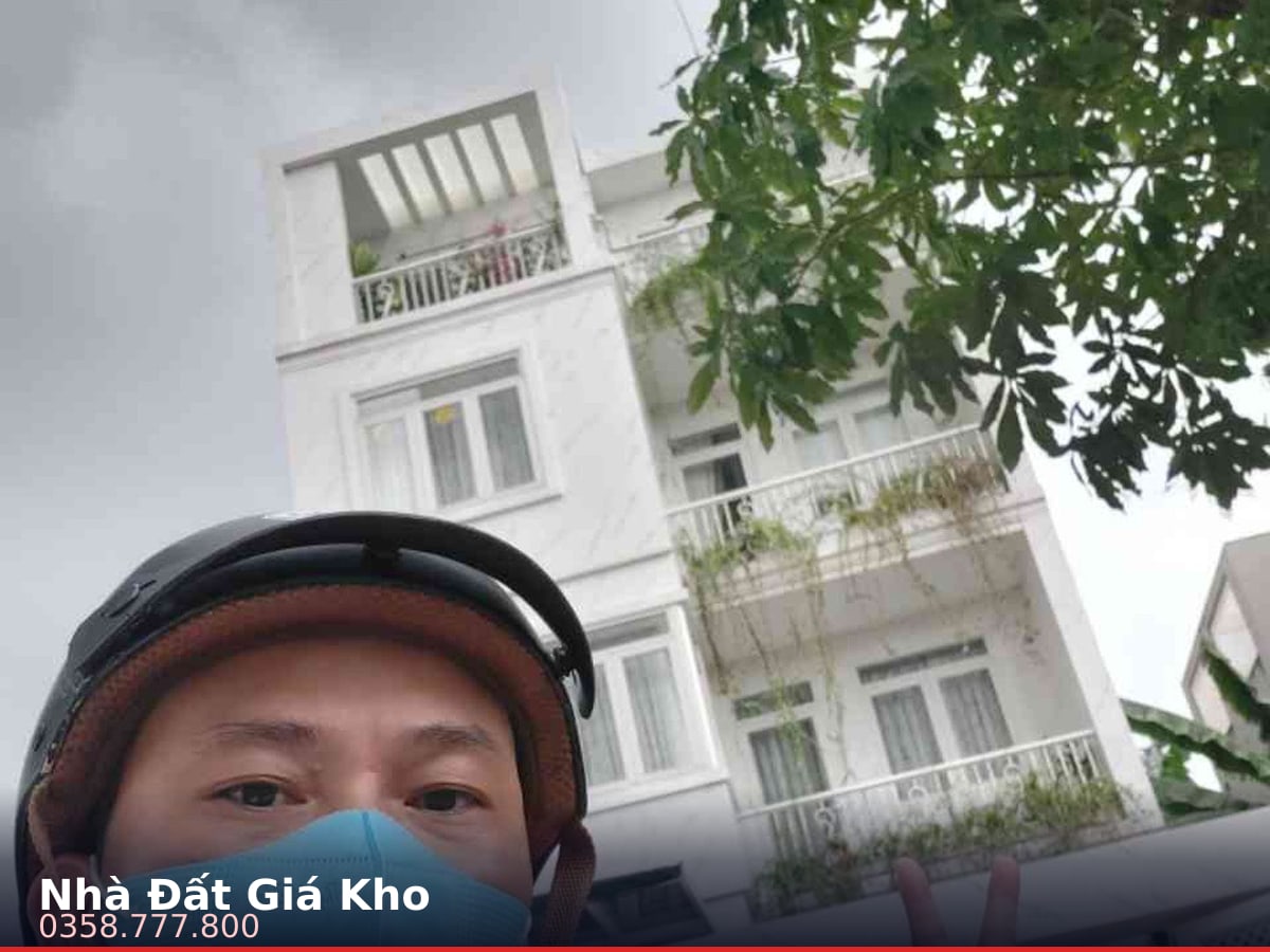 Nhà mặt tiền — Đường số 4 , Bình Hưng, Bình Chánh — 140m² · ngang 7m · 4 tầng — 26 tỷ