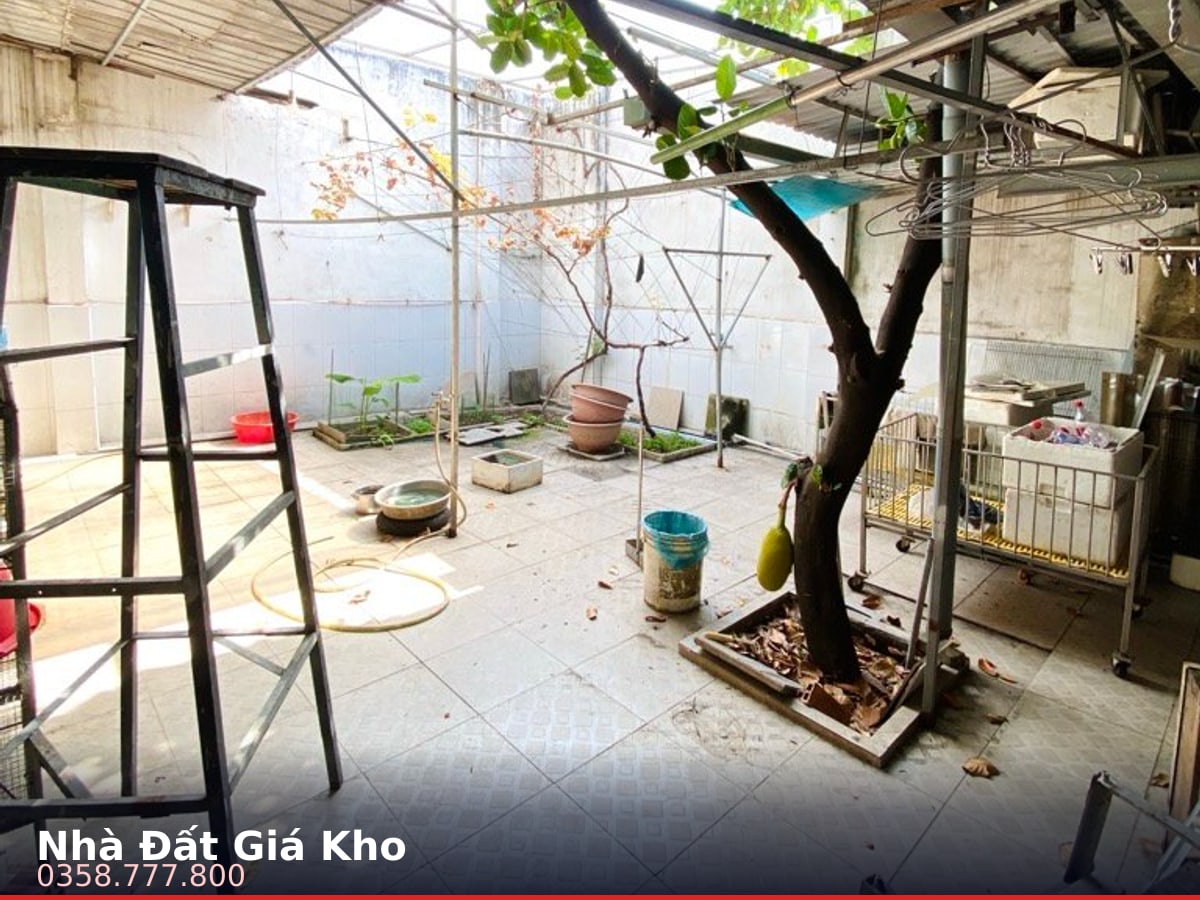 Nhà mặt tiền — Đường Số 4, Tam Bình, Thành phố Thủ Đức — 264m² · ngang 8m · 2 tầng — 25 tỷ