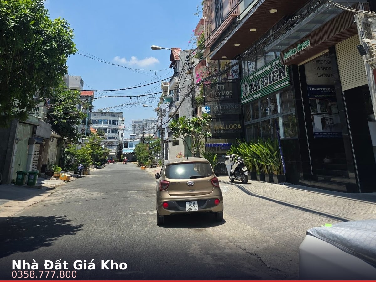 Nhà mặt tiền — Đường Số 45, Tân Hưng, Quận 7 — 211m² · ngang 12m · 3 tầng — 58 tỷ