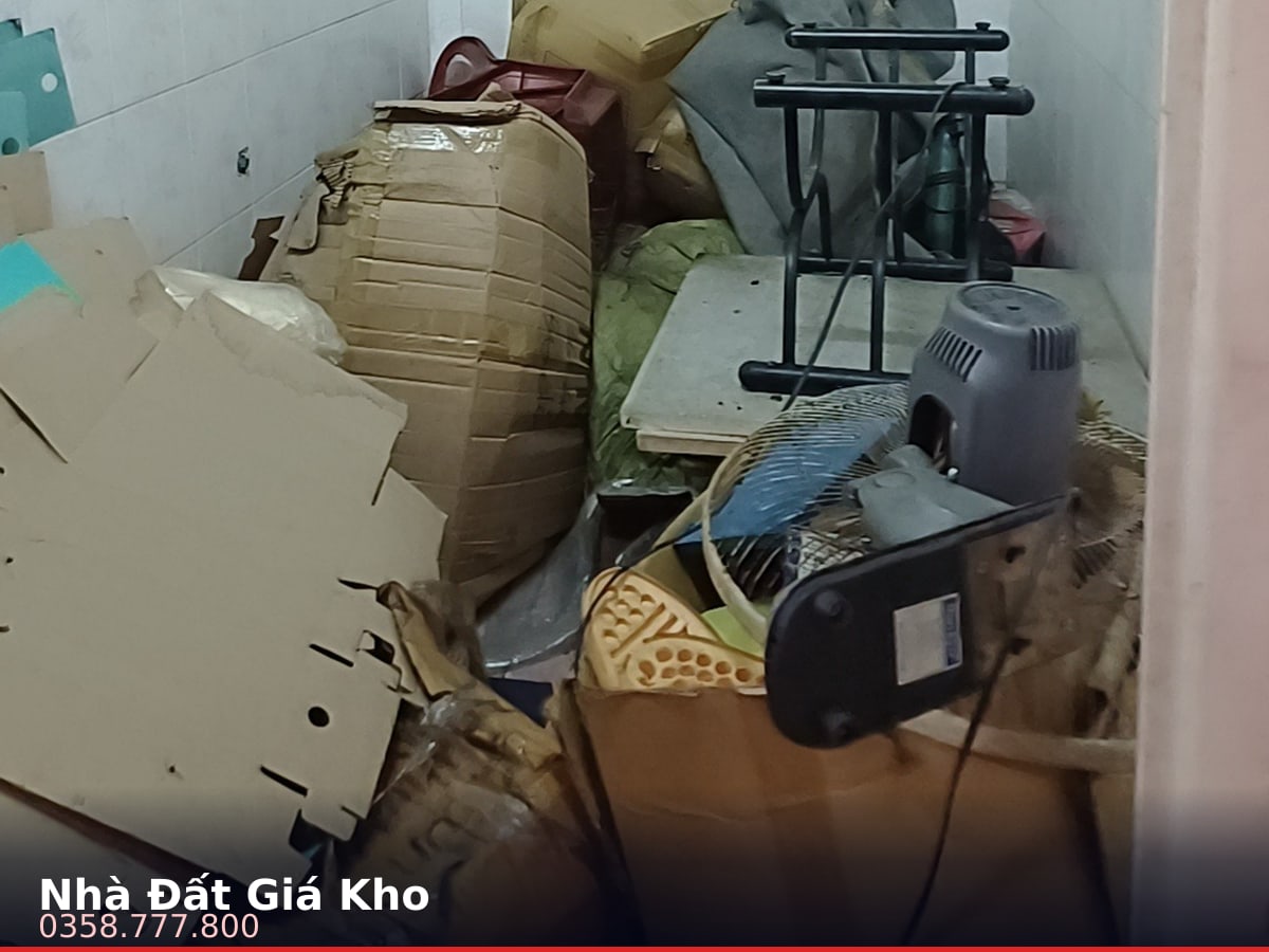 Nhà mặt tiền — Nguyễn Chí Thanh, Minh Phụng, Quận 11 — 90m² · ngang 4.1m · 3 tầng — 25 tỷ