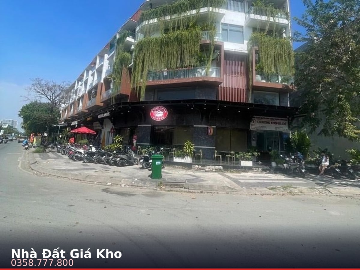 Nhà mặt tiền — Số 1, Bình Hưng, Bình Chánh — 334m² · ngang 27.3m · 5 tầng — 52 tỷ