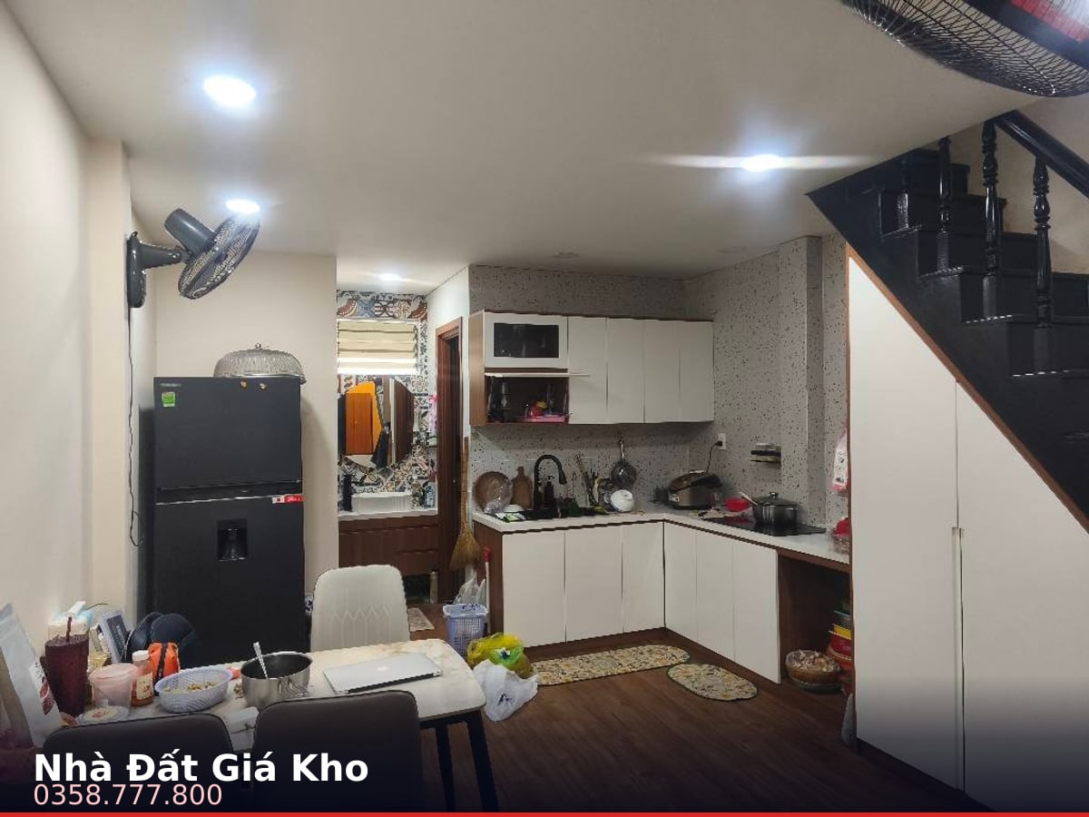 Nhà mặt tiền — (số cũ 189.3N1, 189.9) Cống Quỳnh, Cầu Ông Lãnh, Quận 1 — 271m² · ngang 7.6m · 1 tầng — 130 tỷ