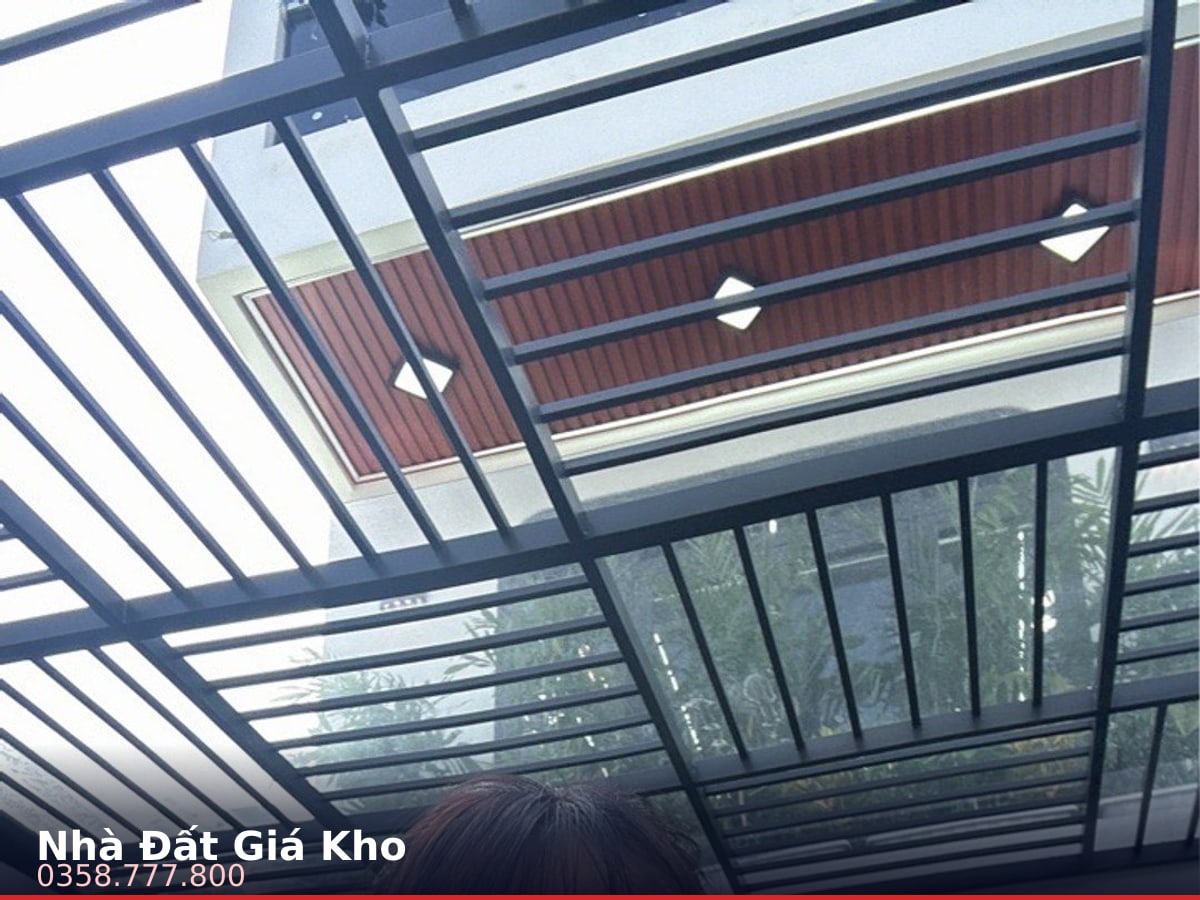 Nhà mặt tiền — Thạnh Xuân 22, Thới An, Quận 12 — 100m² · ngang 4m · 6 tầng — 9,6 tỷ