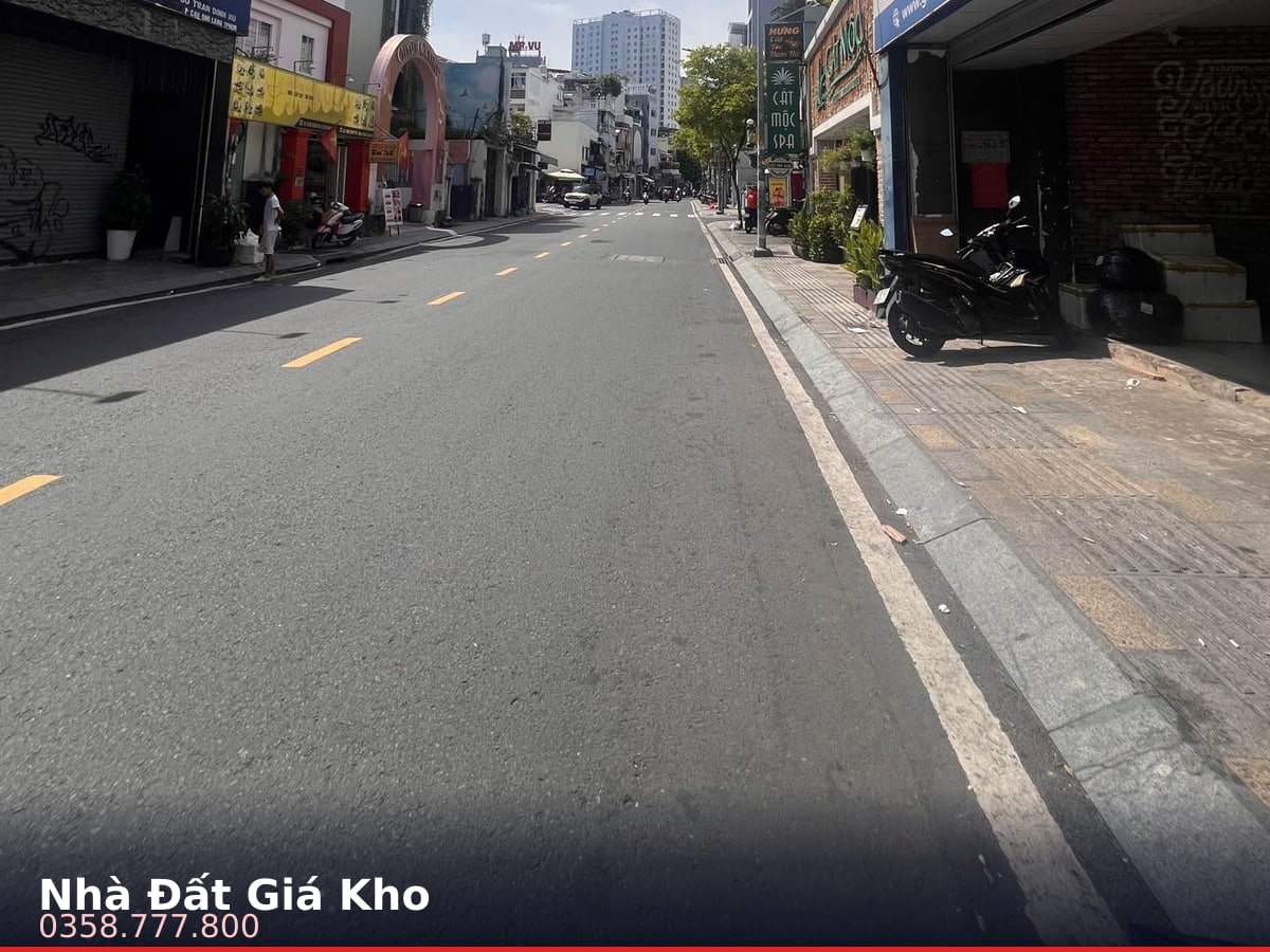 Nhà mặt tiền — Trần Đình Xu, Cầu Ông Lãnh, Quận 1 — 177.3m² · ngang 12m · 2 tầng — 115 tỷ