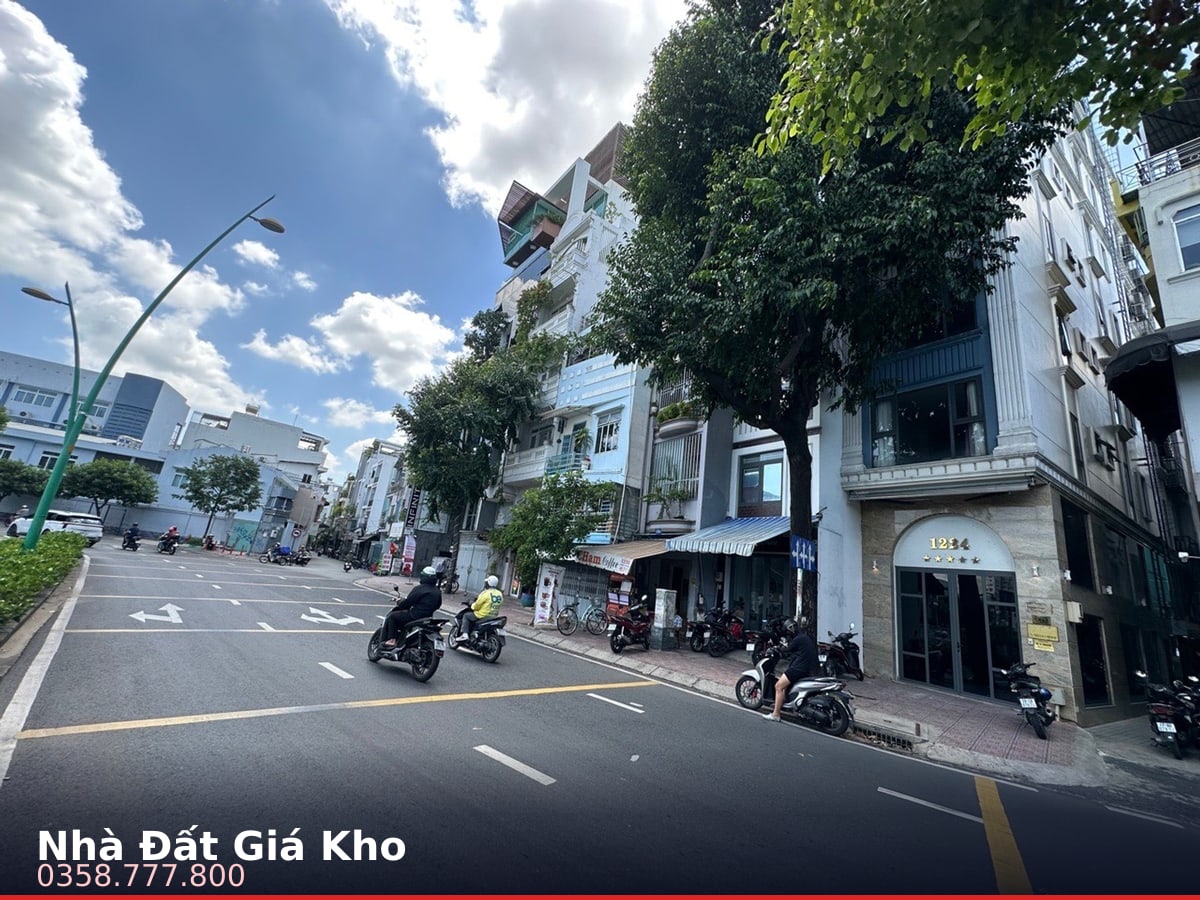 Nhà mặt tiền — Trường Sa, Phú Nhuận — 116m² · ngang 4m · 8 tầng — 65 tỷ