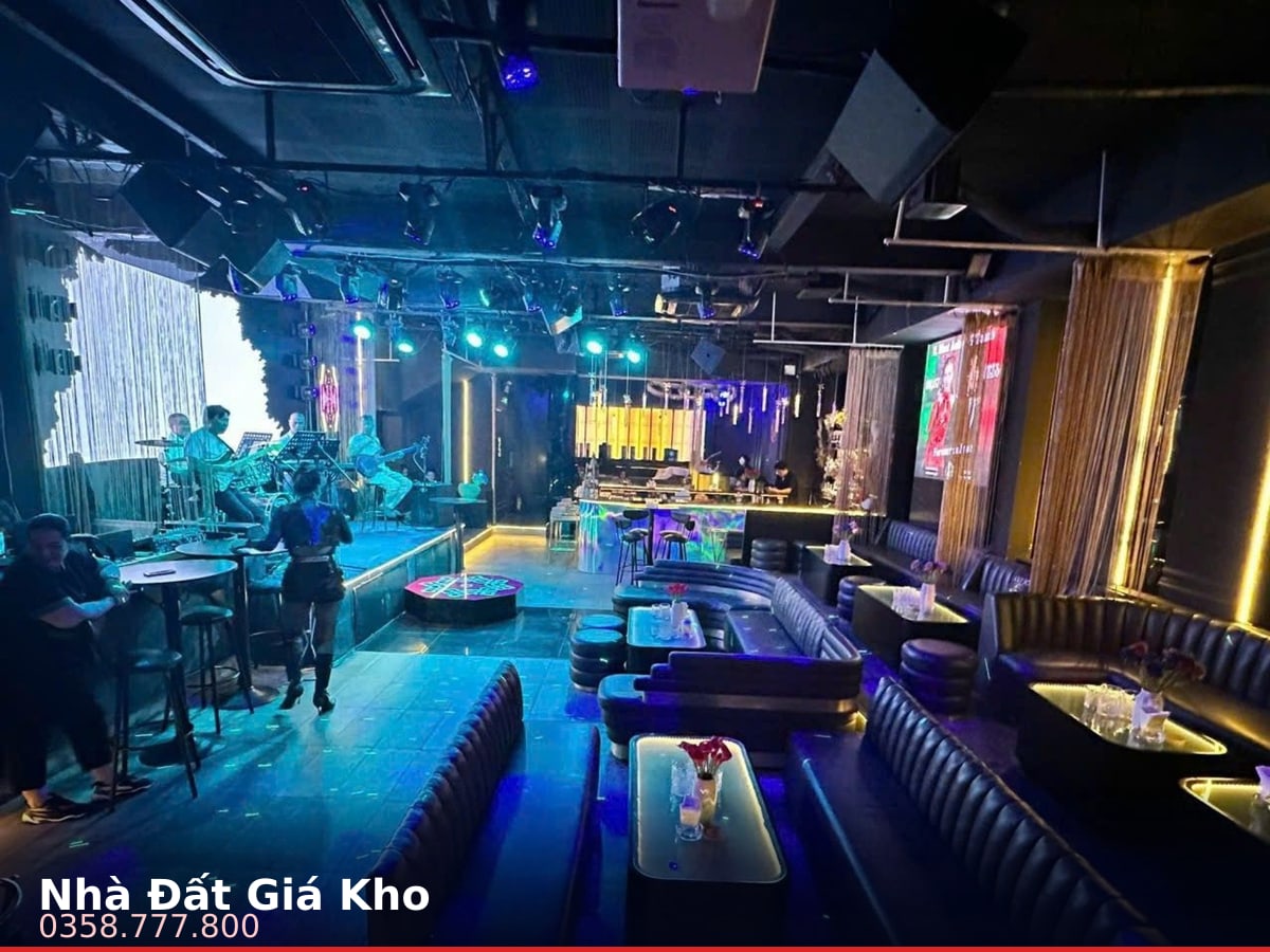 Nhà mặt tiền — Tú Xương, Xuân Hòa, Quận 3 — 387.3m² · ngang 11.3m · 2 tầng — 190 tỷ